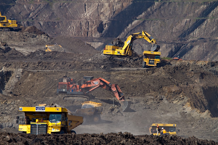 Open-cut mine haul road